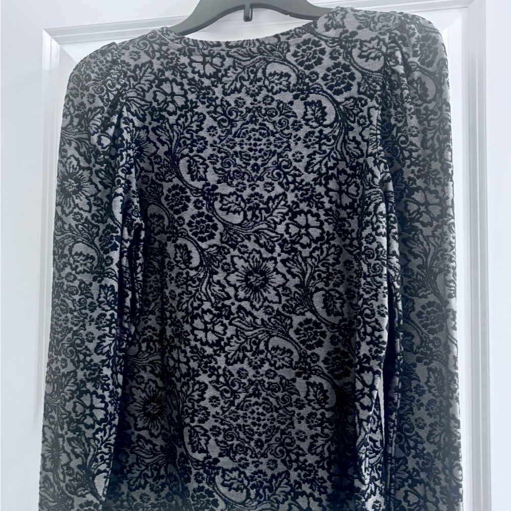 LOFT Black and Gray Floral Long Sleeve Top